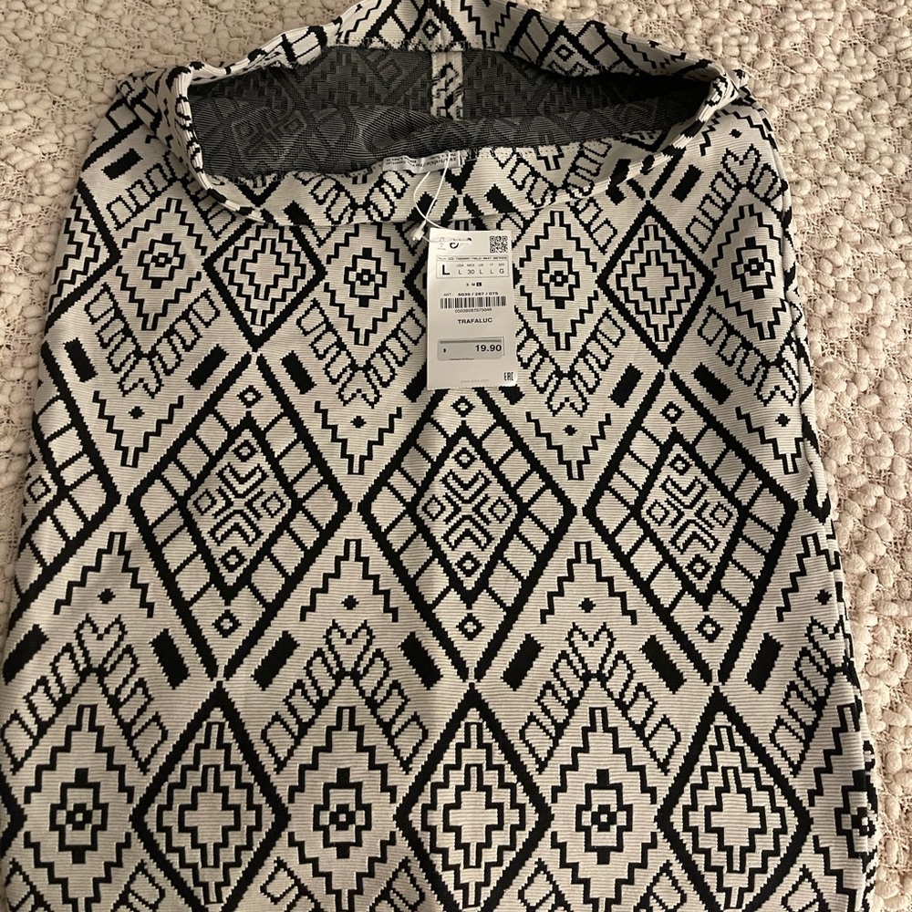 Zara pencil skirt (stretch)